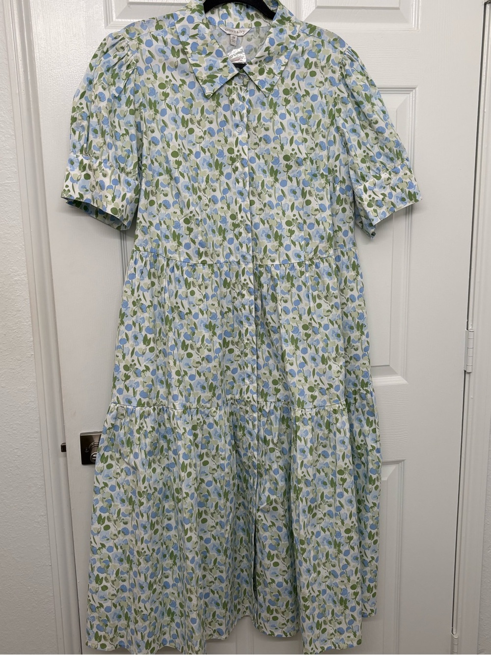 Crown & Ivy Women’s Blue and Green Floral Tiered Dress 2XL